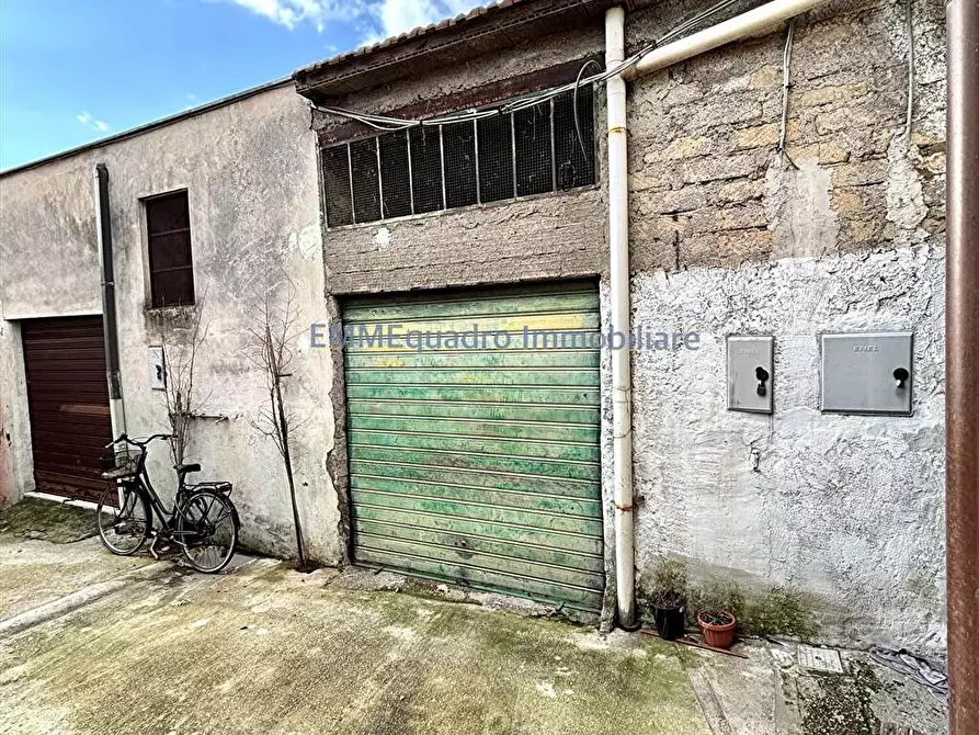 Immagine 4 di Magazzino in vendita  in via dei Volsci a Terracina