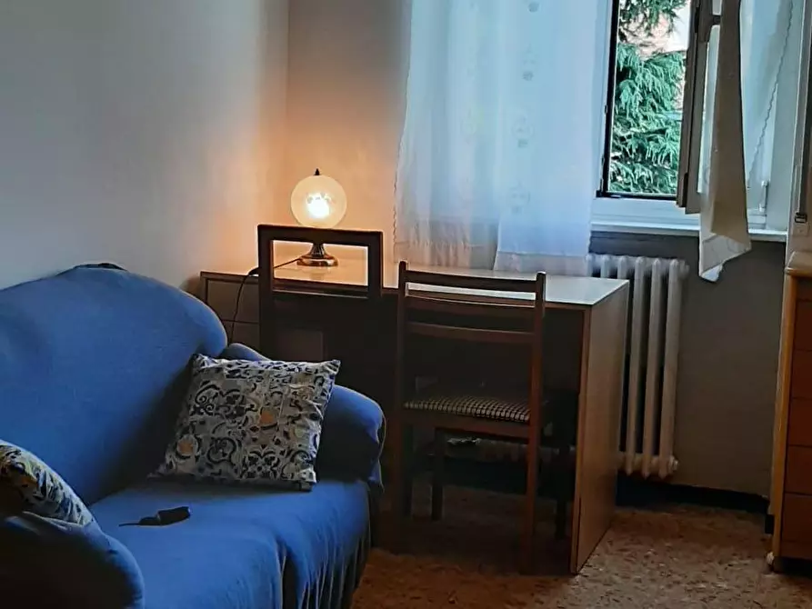 Immagine 2 di Stanza singola in affitto  a Lecco
