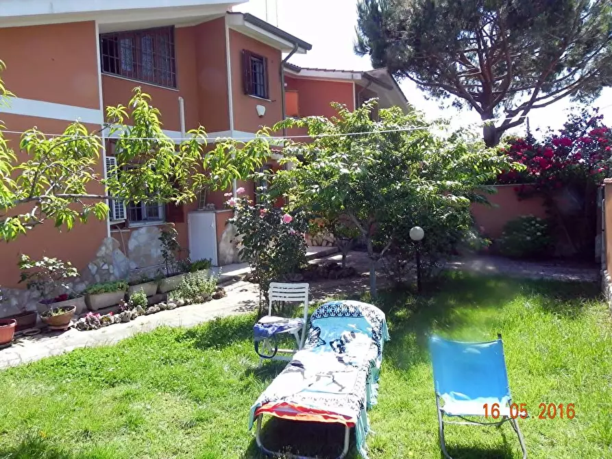 Immagine 1 di Villa in vendita  in viale corona boreale 12 a Ardea