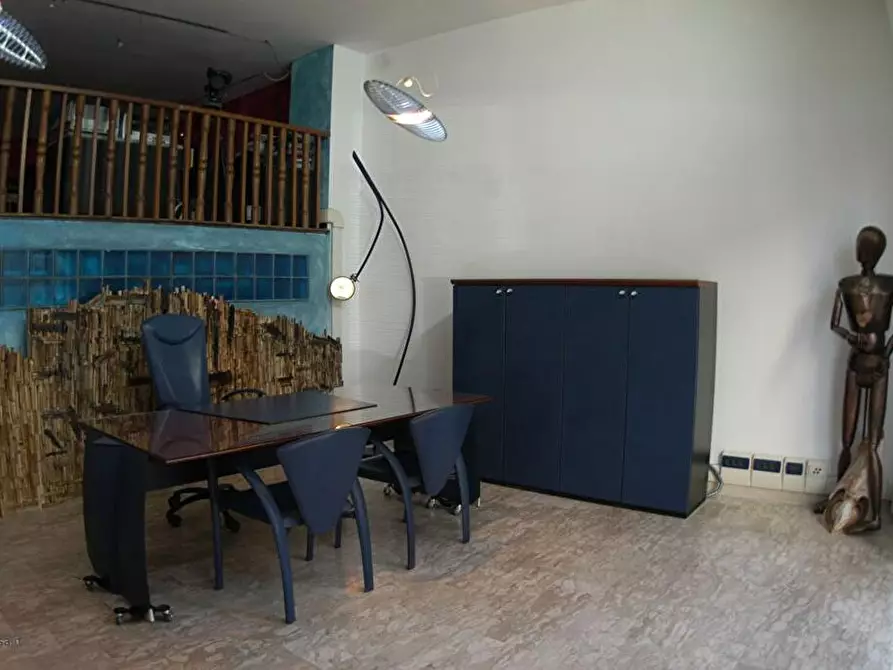 Immagine 3 di Locale commerciale in affitto  in VIA DELLA MOLETTA  15 a Roma