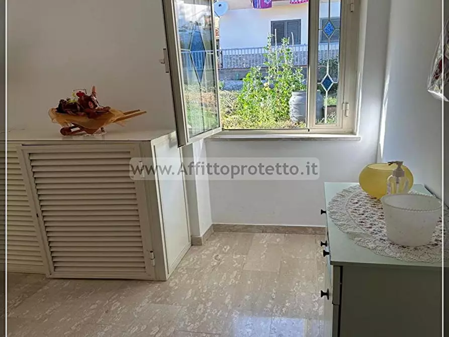 Immagine 15 di Attico in affitto  in Via Cantoni 13 a Formia