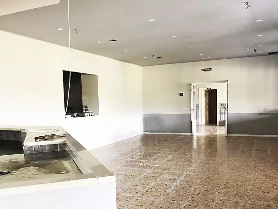 Immagine 18 di Albergo/B&B/Residence in vendita  in Via Villa snc a Liberi