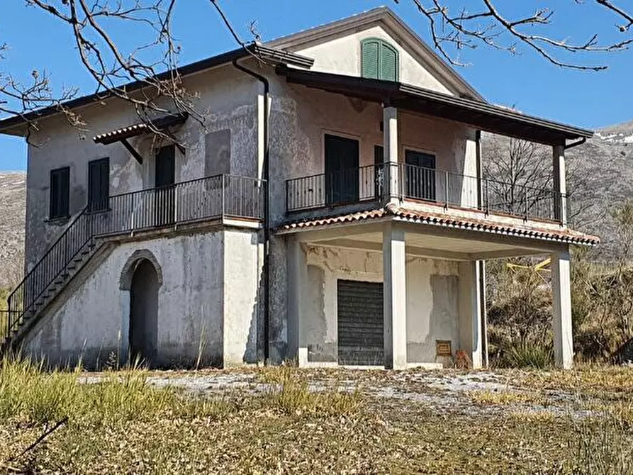 Immagine 6 di Villa in vendita  in TAVERNA 12 a Lauria