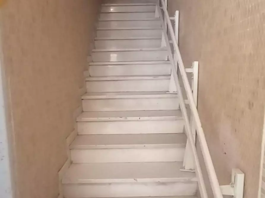 Immagine 7 di Palazzo in vendita  in via gorizia 42 a Barletta