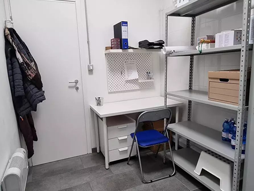 Immagine 12 di Attività commerciale in vendita  in Via Torino 77 a Biella