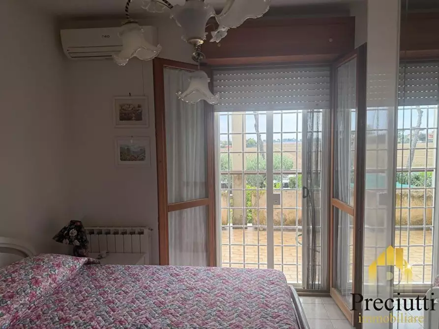 Immagine 20 di Villa in vendita  in VIA DELLA PINETA DI FREGENE 1 a Fiumicino