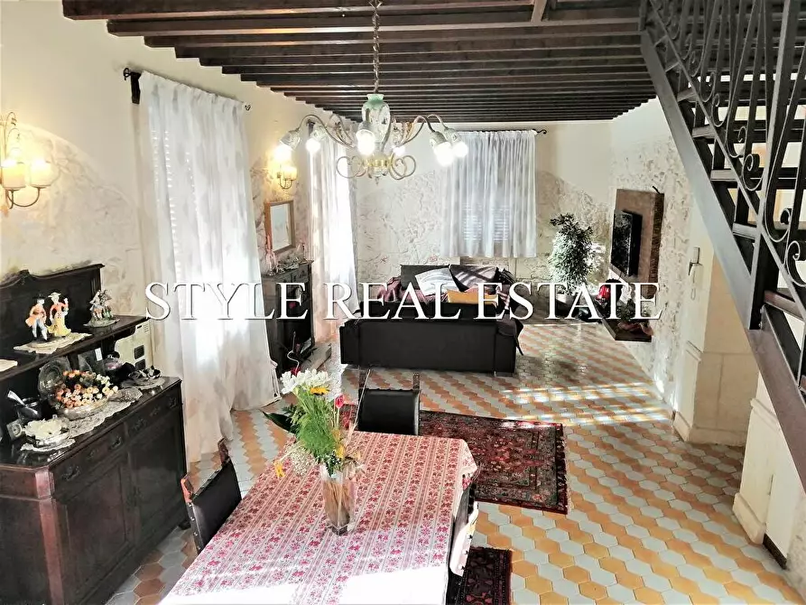 Immagine 9 di Villa in vendita  in Viale Scala Greca a Siracusa