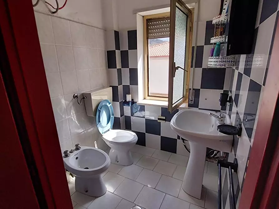 Immagine 10 di Appartamento in vendita  in Via Repaci  1 a Cariati