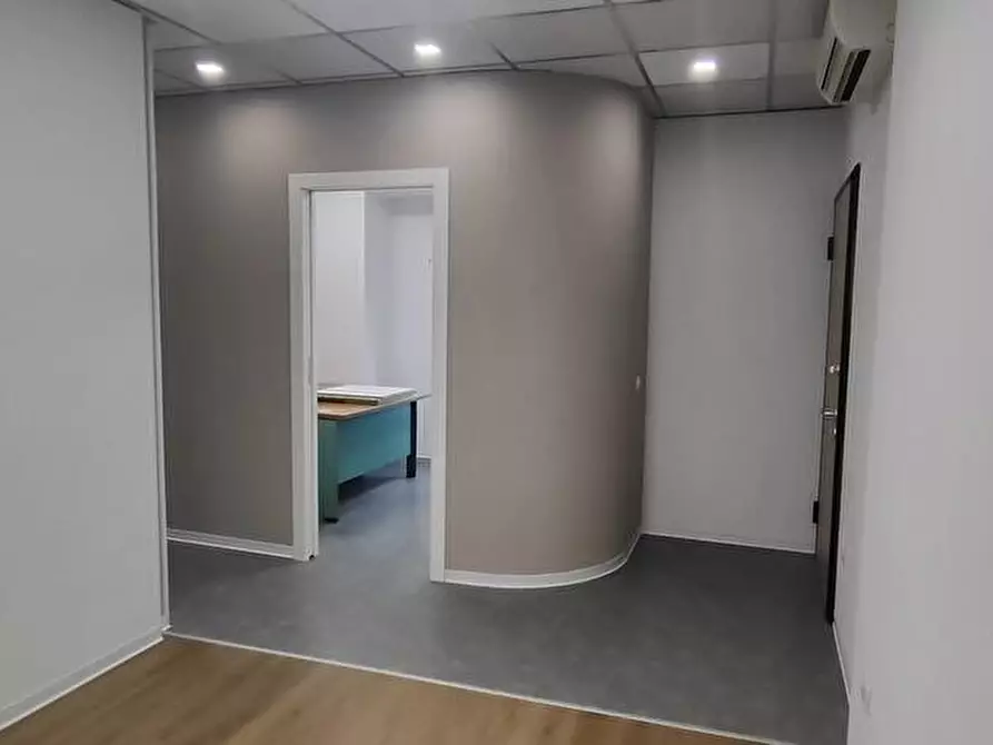 Immagine 5 di Ufficio in affitto  in Strada Statale 131Ex Km7,300 a Sestu