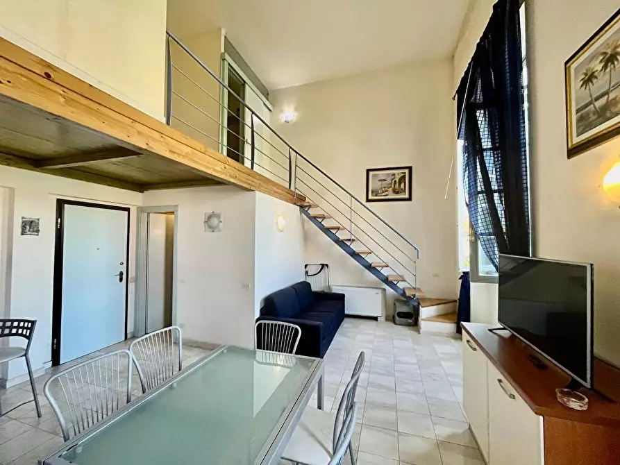 Immagine 2 di Appartamento in vendita  a Pisa