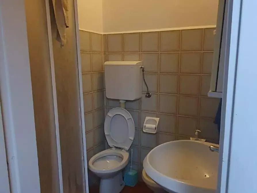 Immagine 4 di Appartamento in affitto  a Parma