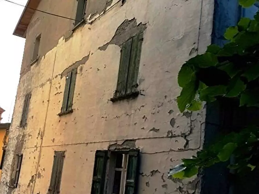 Immagine 2 di Casa indipendente in vendita  in VIALE DEI TIGLI 5 a Villa Minozzo