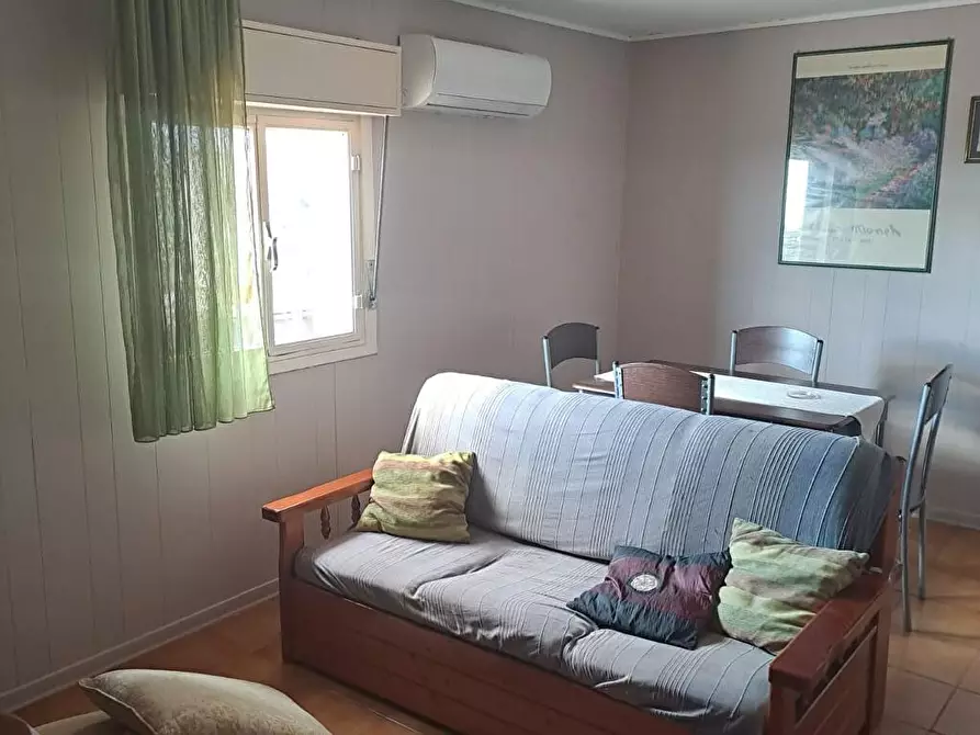 Immagine 4 di Attico in affitto  a Aci Castello