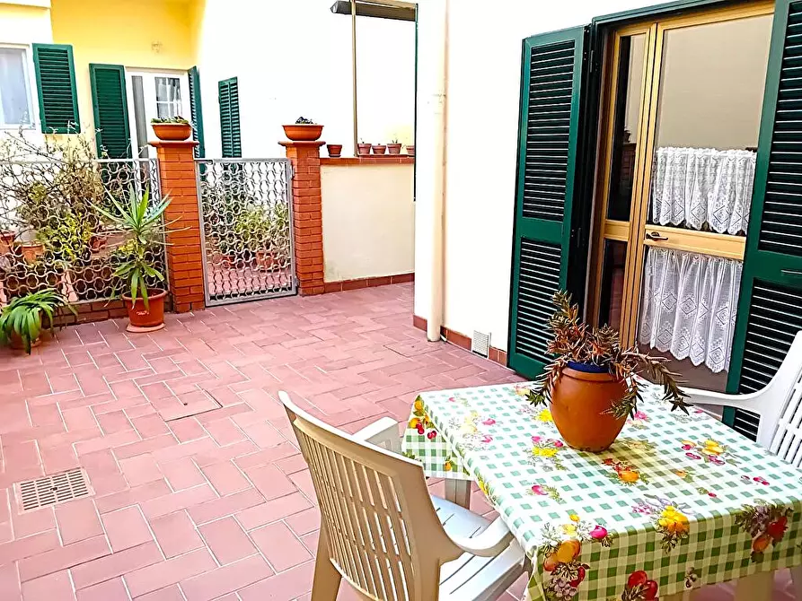 Immagine 12 di Appartamento in affitto  in Via Antonio Pacinotti 27 a Viareggio