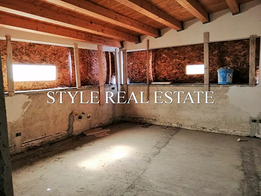 Immagine 7 di Appartamento in vendita  in Riviera Dionisio Il Grande 62 a Siracusa