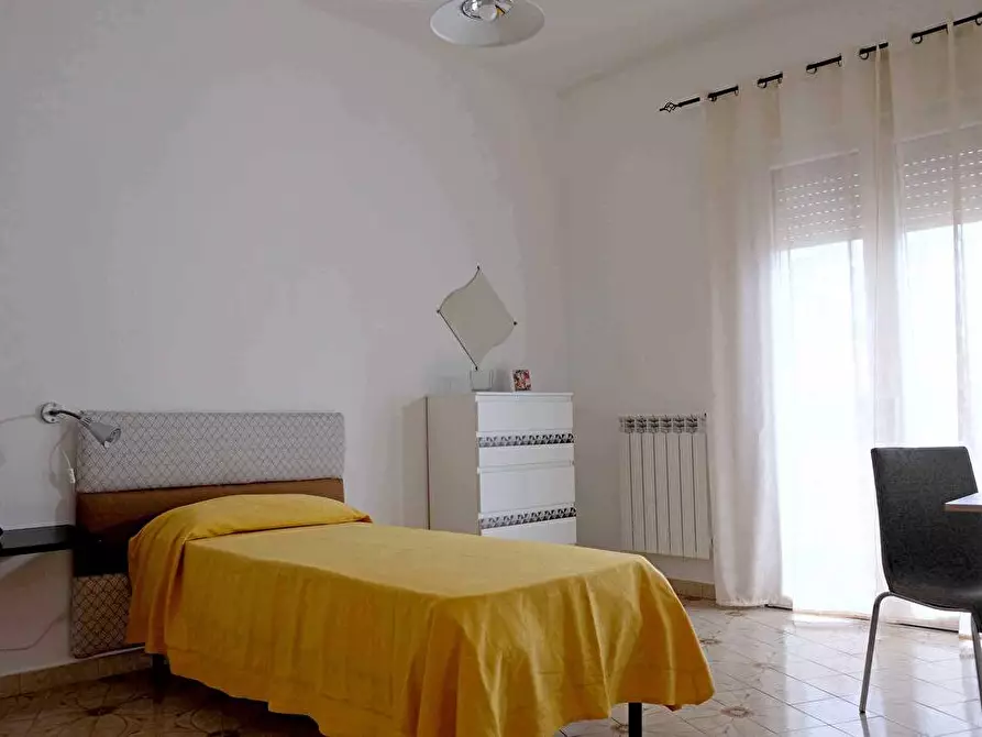 Immagine 4 di Stanza singola in affitto  in VIA MARTIRI DI BELLONA 25 a Caserta