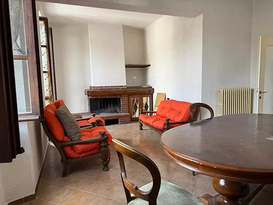 Immagine 3 di Appartamento in vendita  a Licciana Nardi