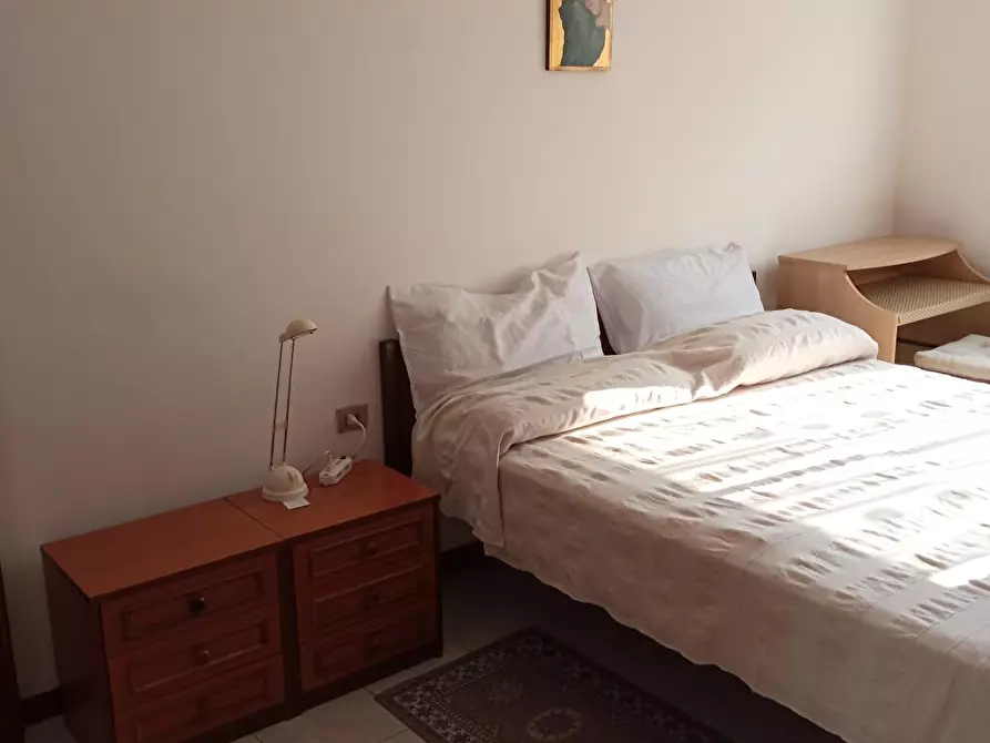 Immagine 1 di Stanza singola in affitto  in VIA DELLE BETULLE 11 a Milano