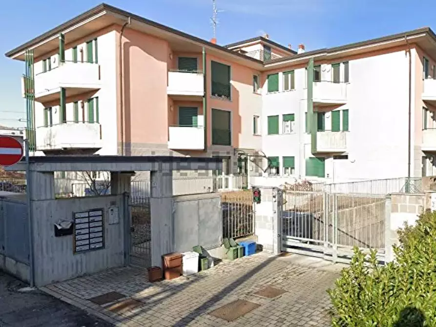 Immagine 3 di Appartamento in affitto  a Rovello Porro