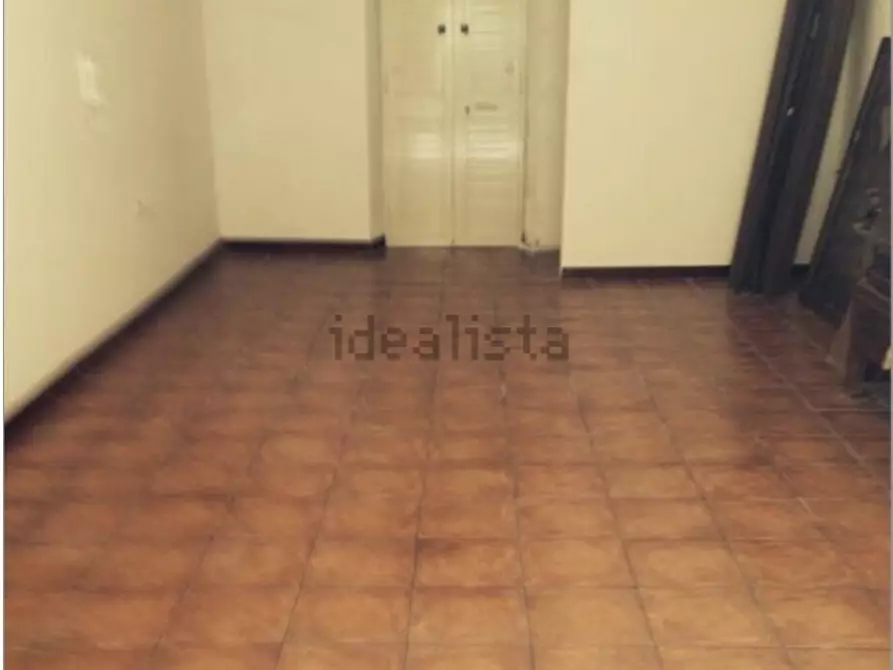 Immagine 3 di Attività commerciale in affitto  a Reggio Di Calabria