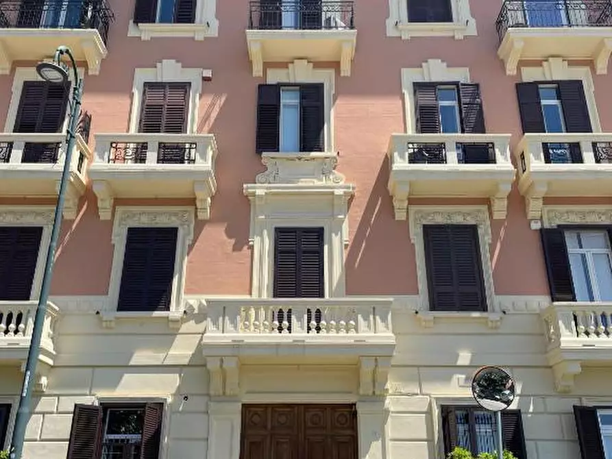 Immagine 1 di Casa vacanze in affitto  in via luigia san felice 5 a Napoli