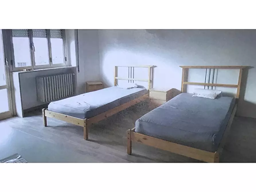 Immagine 2 di Camera condivisa in affitto  in Via Zanardi 25 a Bologna