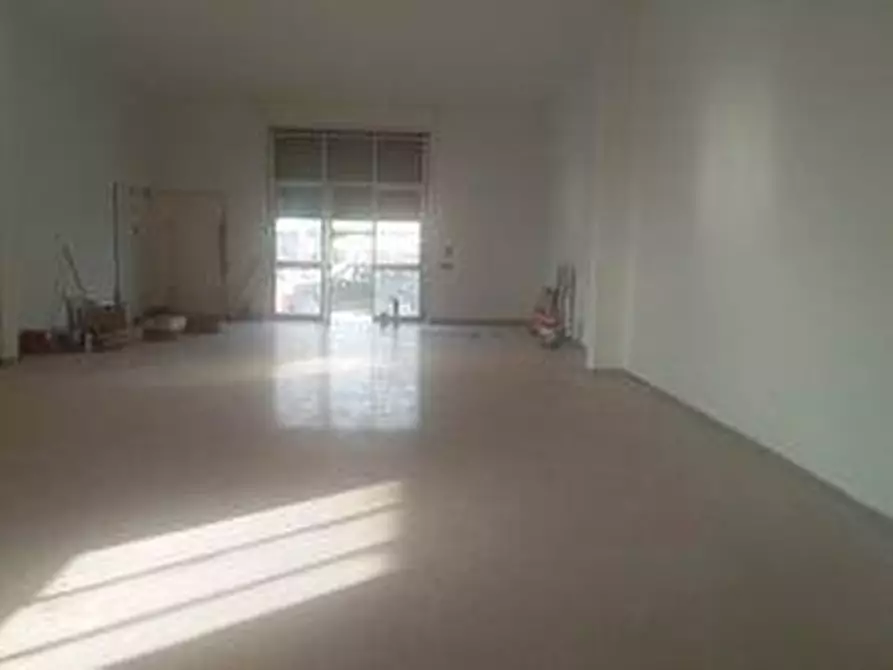 Immagine 2 di Locale commerciale in affitto  in Viale Leonardo Sciascia 250 a Agrigento