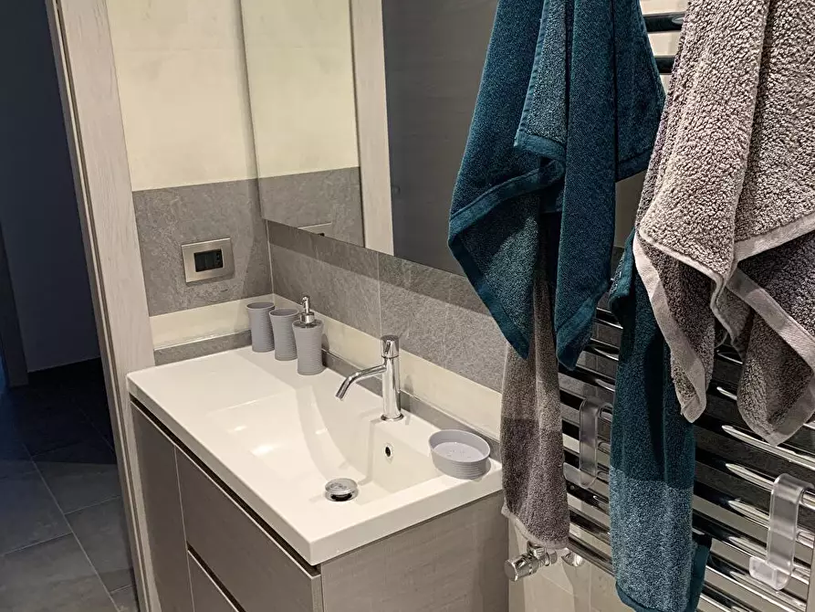 Immagine 8 di Camera condivisa in affitto  a Torino