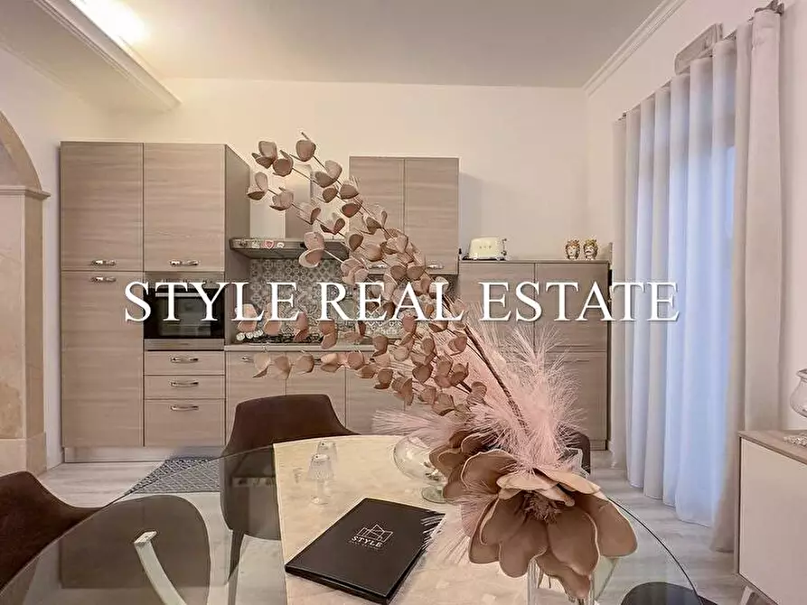 Immagine 13 di Casa indipendente in vendita  in Via Procida - a Canicattini Bagni