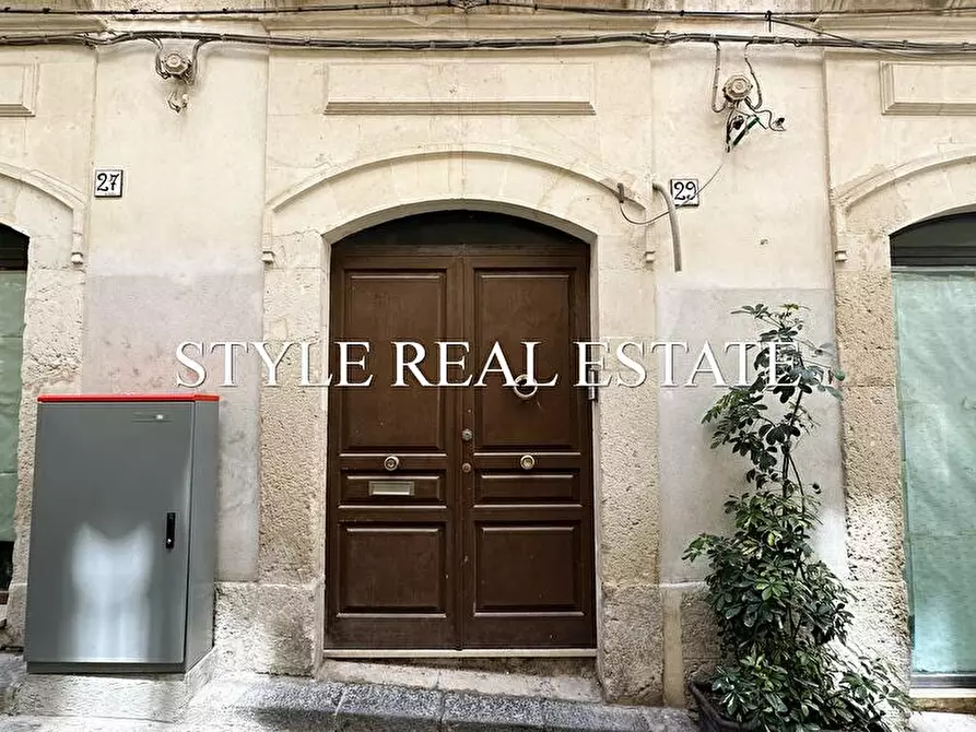 Immagine 20 di Casa indipendente in vendita  in VIA AMALFITANIA a Siracusa