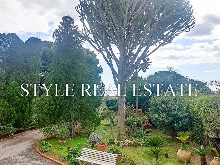 Immagine 5 di Appartamento in affitto  in Viale Giulio Emanuele Rizzo 18 a Siracusa