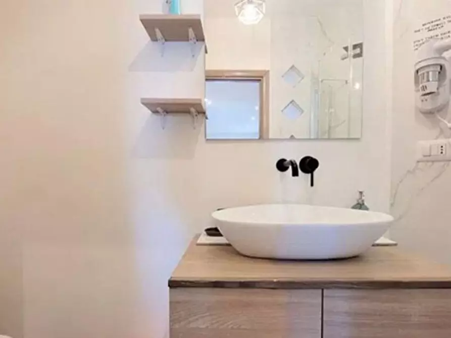 Immagine 11 di Appartamento in affitto  a Milano