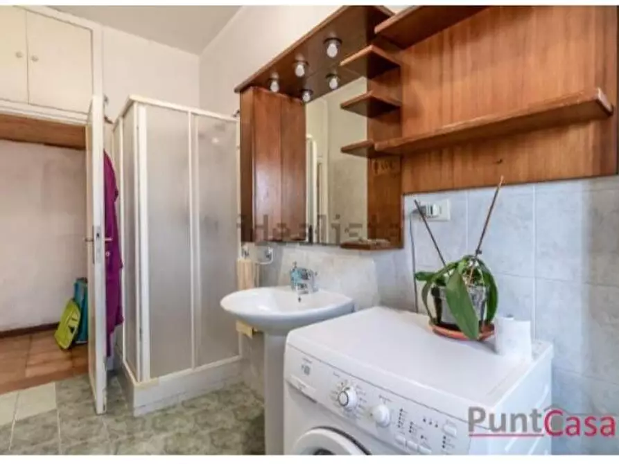 Immagine 8 di Appartamento in affitto  in via matteo tondi 40 a Roma