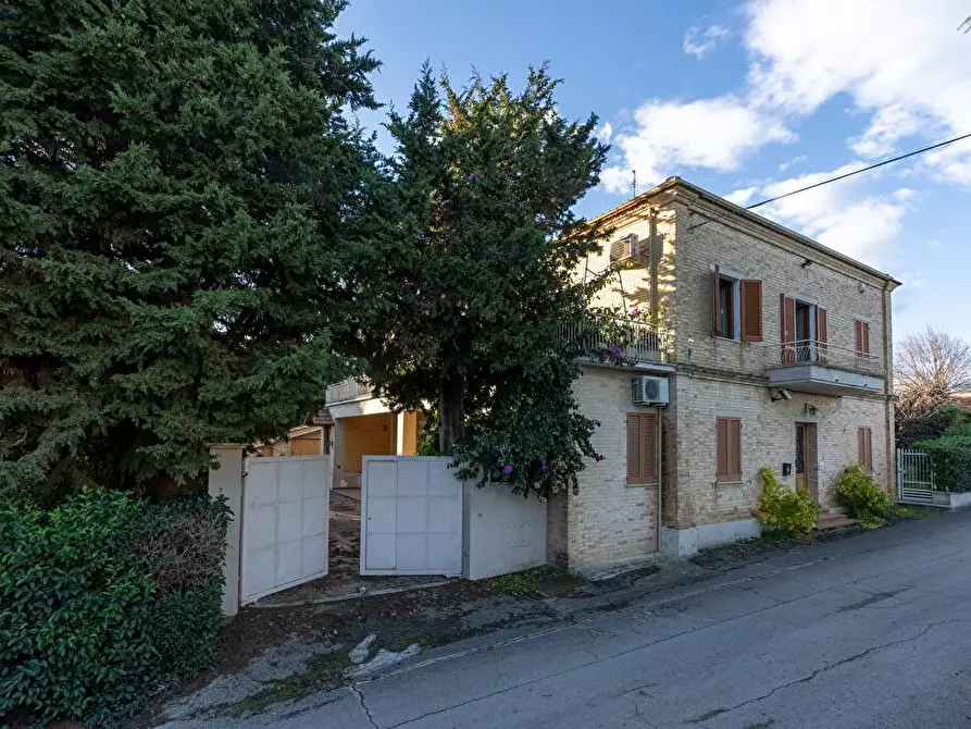 Immagine 3 di Casa indipendente in vendita  in Via Delfico snc a Roseto Degli Abruzzi