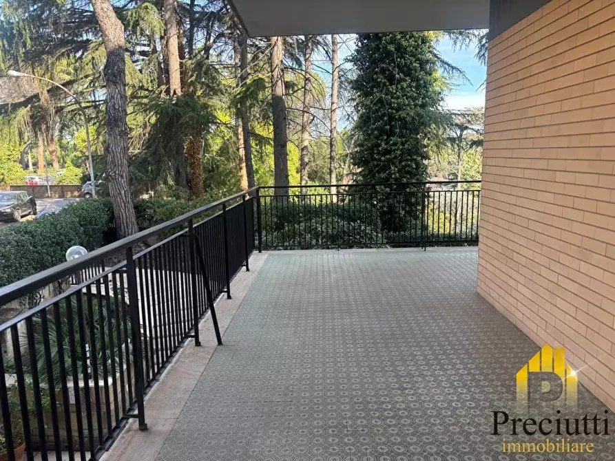 Immagine 10 di Appartamento in vendita  in VIA RAFFAELE FABRETTI 19 a Roma