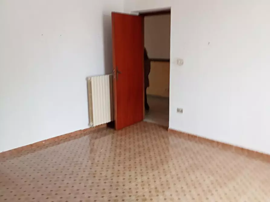 Immagine 3 di Appartamento in vendita  in VIA PONTARIELLO SNC a San Giorgio Del Sannio