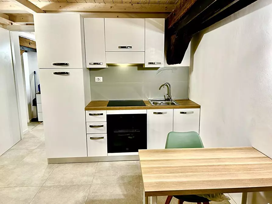 Immagine 4 di Appartamento in affitto  in via costantino baroni  192 a Milano