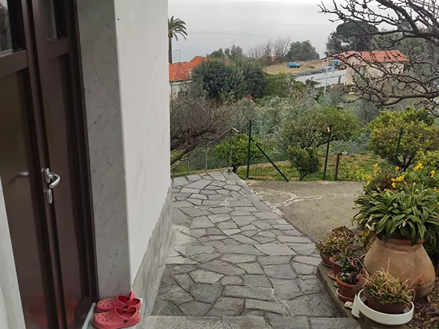 Immagine 11 di Villa in vendita  a San Remo