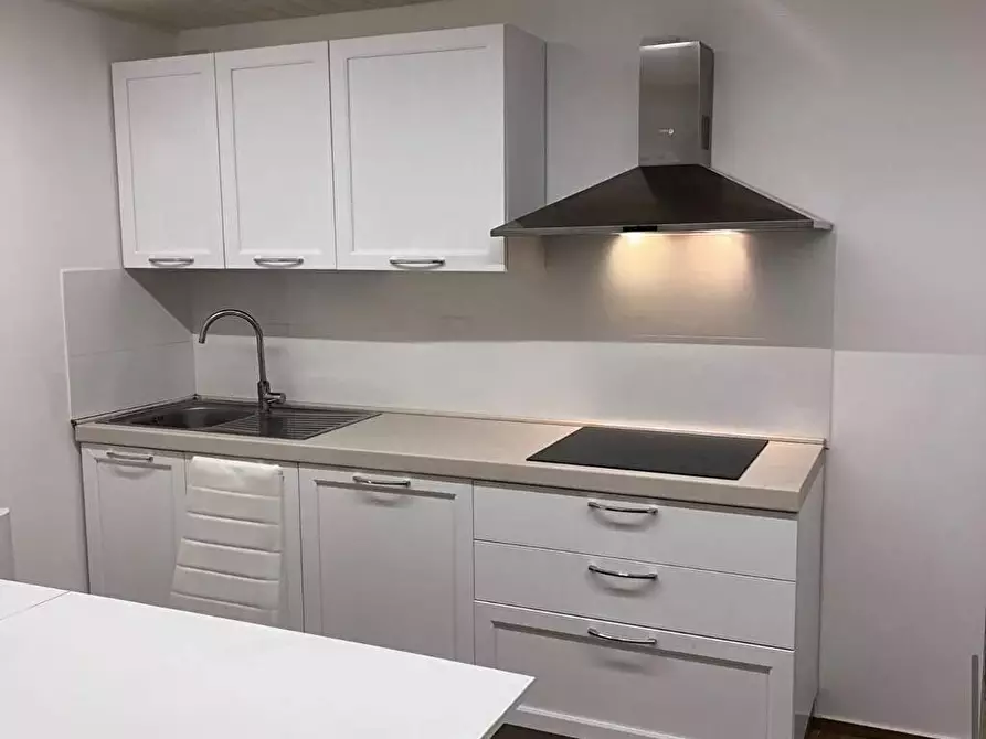 Immagine 2 di Appartamento in affitto  a Parma