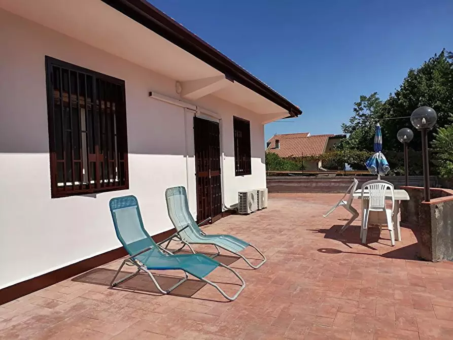 Immagine 8 di Camera in affitto  a Mascalucia