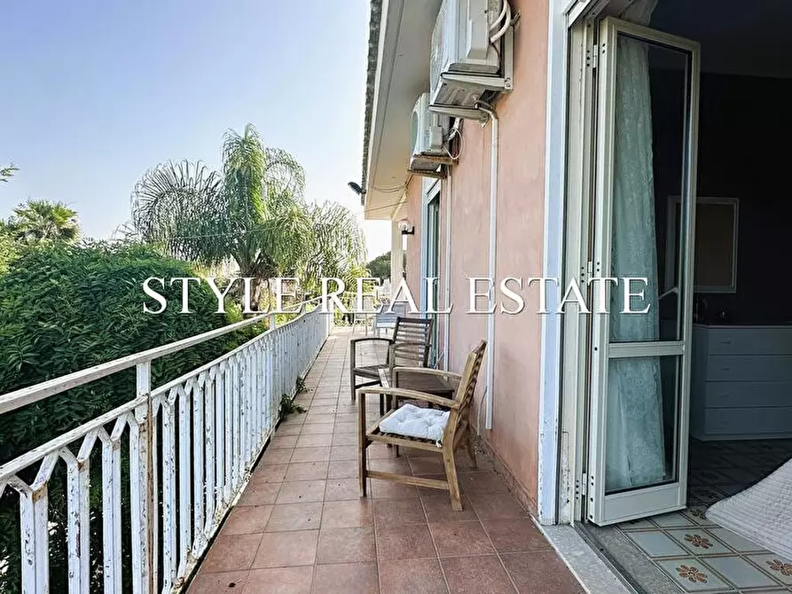 Immagine 11 di Villa in vendita  in Via Mar Tirreno 2 a Siracusa