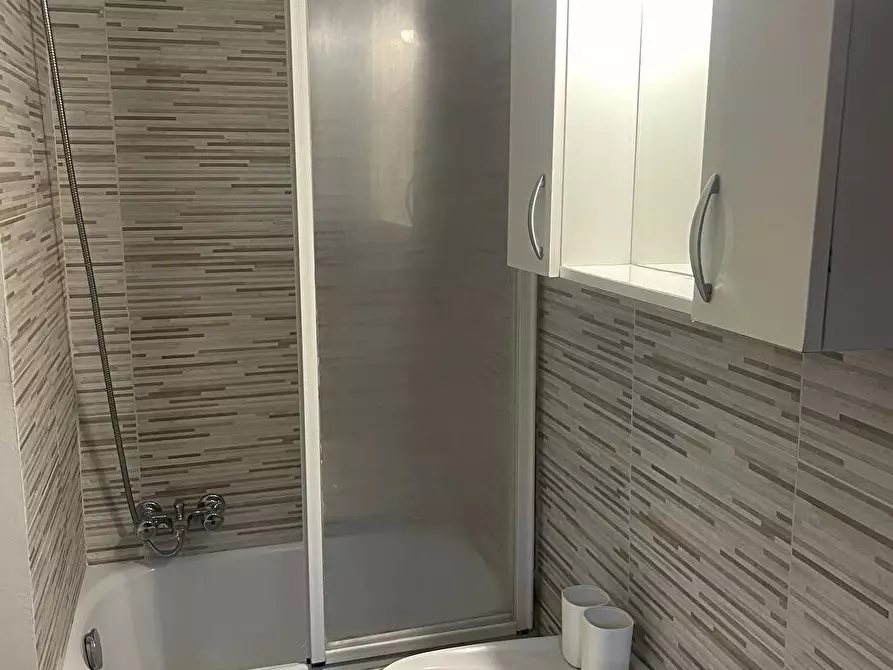 Immagine 5 di Appartamento in affitto  in VIA CARLO CIGNANI 62 a Bologna