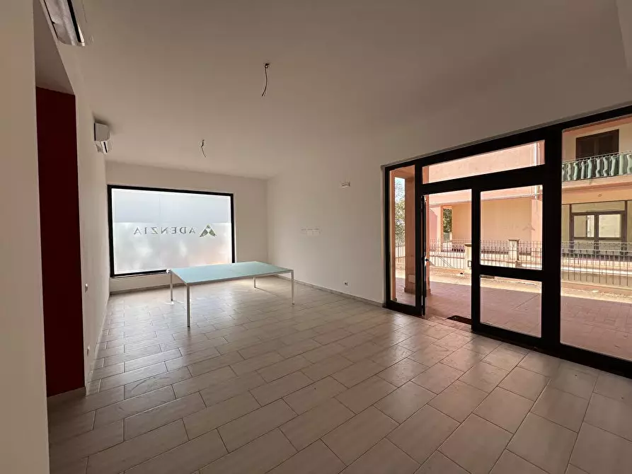 Immagine 8 di Attività commerciale in affitto  in Via Libero Grassi 20 a Enna