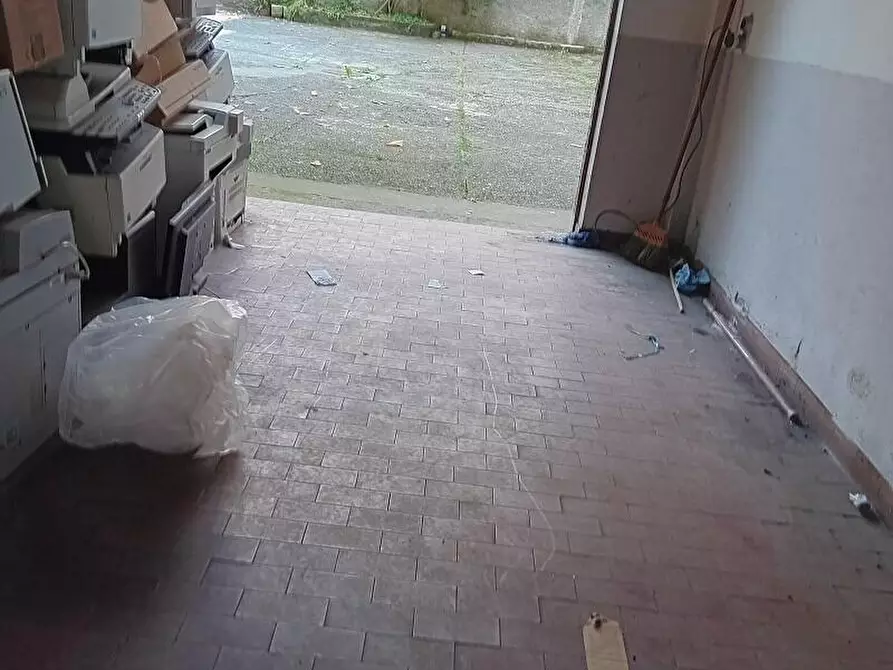 Immagine 8 di Garage in vendita  in via privata Urbino 12 a Milano