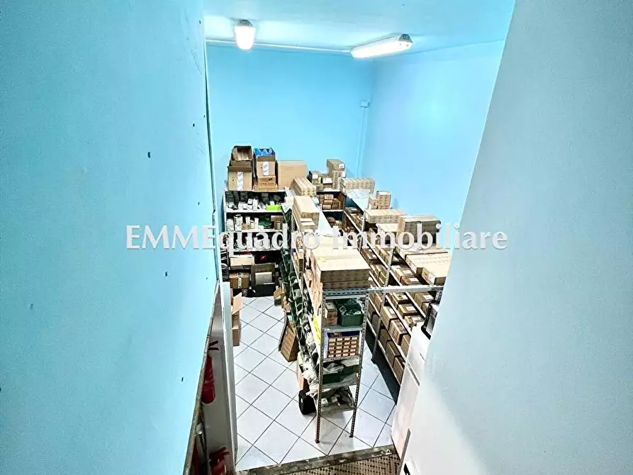 Immagine 3 di Locale commerciale in vendita  in via Giuseppe di Vittorio a Terracina