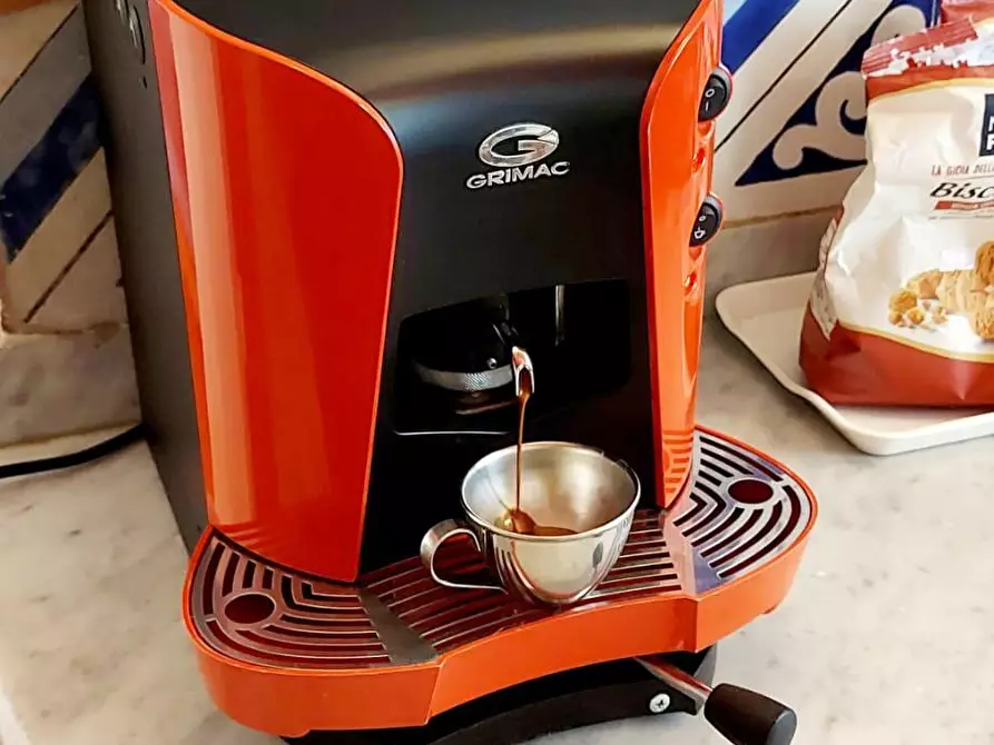 Immagine 14 di Camera in affitto  in Via Argenteria  19 a Palermo