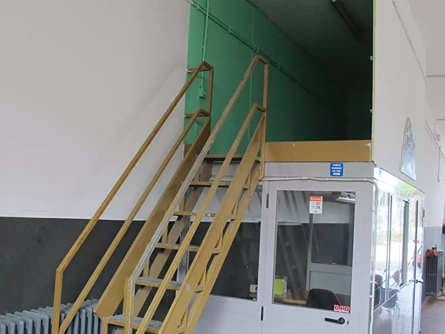 Immagine 2 di Attività artigianale in affitto  in via sassonia 12 a Rimini