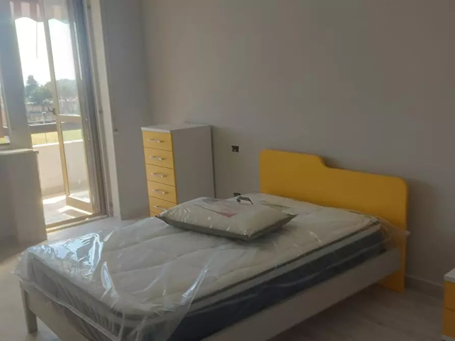 Immagine 2 di Stanza singola in affitto  in Viale Lincoln P.co Mecos 16 a Caserta