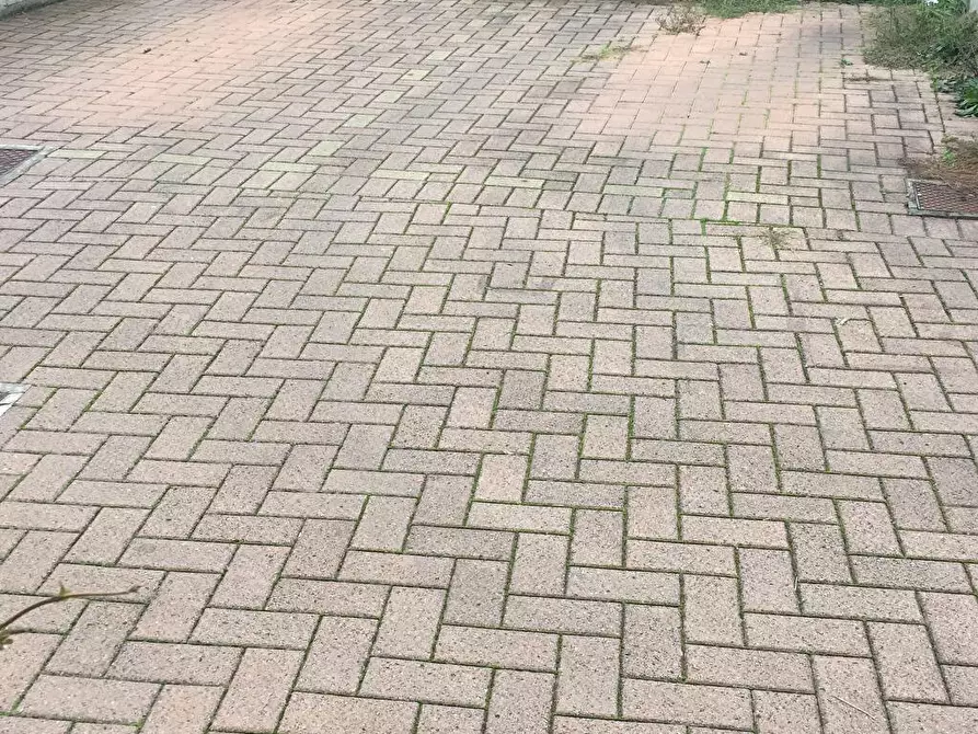 Immagine 16 di Villetta a schiera in affitto  in Via Villa Landi 501 a Lucca