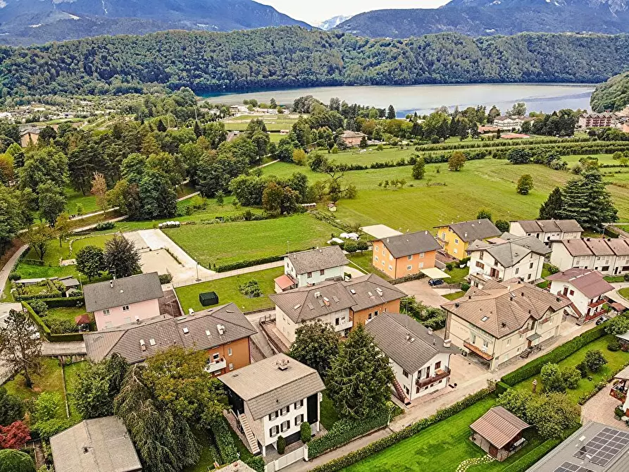 Immagine 6 di Villa in vendita  in VIALE LIDO 1 a Levico Terme